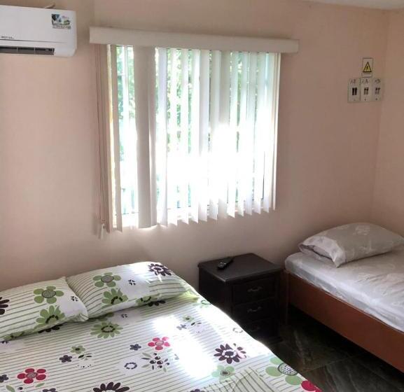 هاستل Apartamento Turistico Eisamar