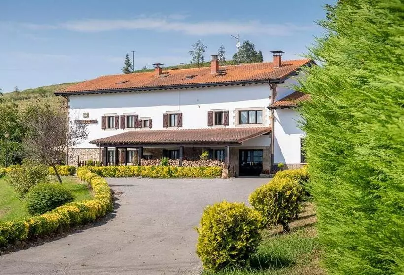 هتل Astei Nekazalturismoa