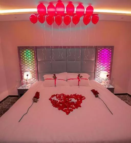 هتل Loluat Al Matar Furnished Units