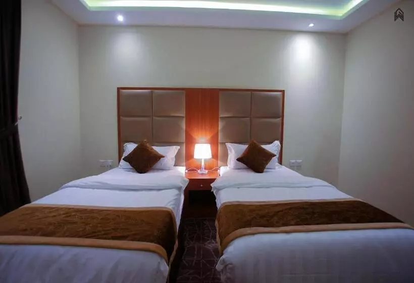 هتل Loluat Al Matar Furnished Units