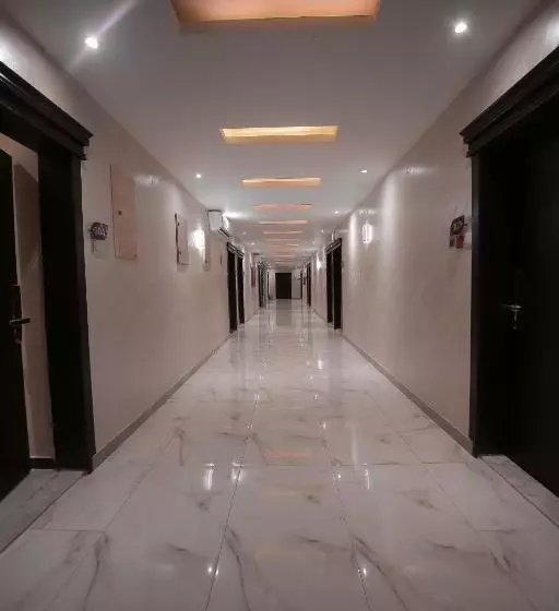 هتل Loluat Al Matar Furnished Units