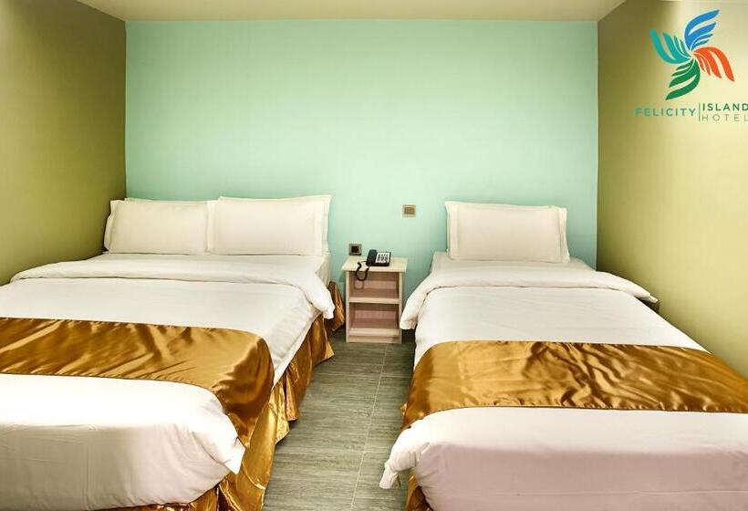 Hotel Felicity Island