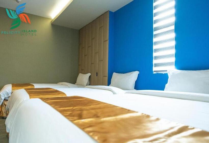 Hotel Felicity Island