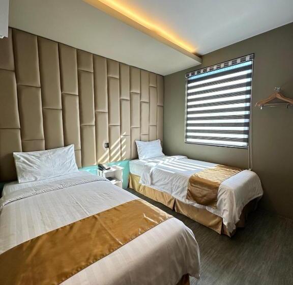 Hotel Felicity Island