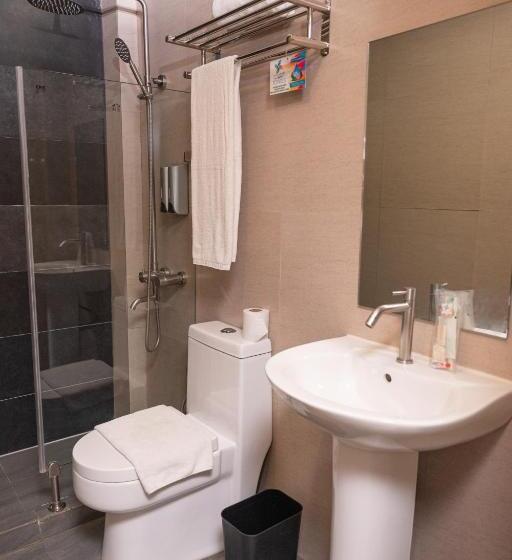 Hotel Felicity Island