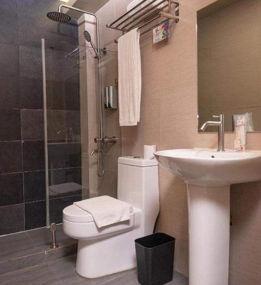 Hotel Felicity Island