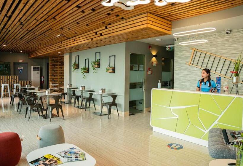 Hotel Felicity Island