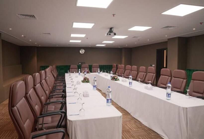 Indigo Heights Hotel & Suites