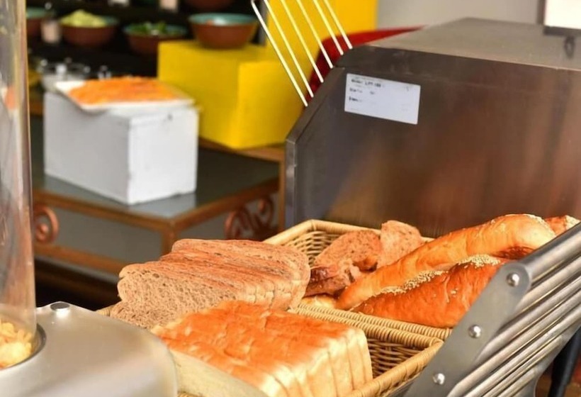 Indigo Heights Hotel & Suites