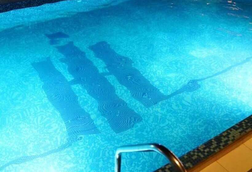 Indigo Heights Hotel & Suites