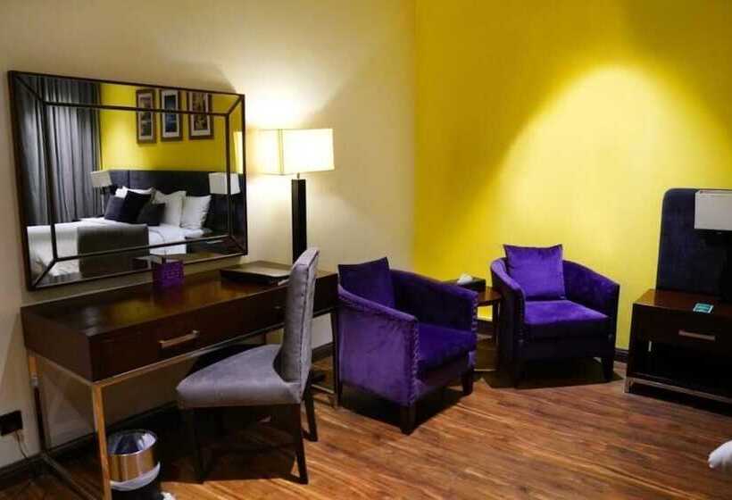 Indigo Heights Hotel & Suites