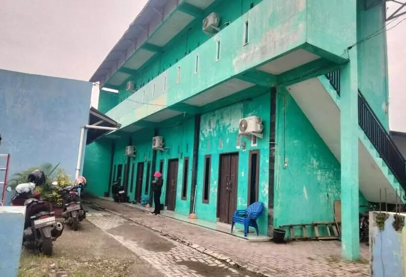 Hotelli Spot On 92839 Nany Asoka Syariah