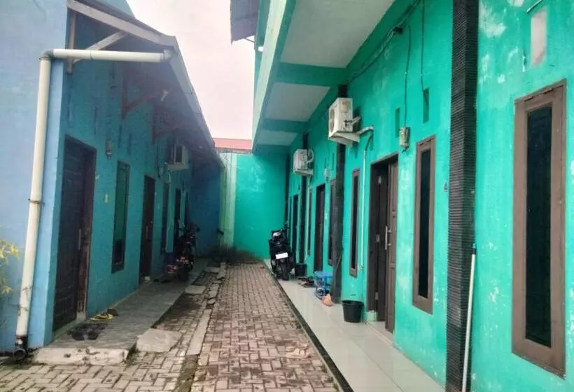 Hotelli Spot On 92839 Nany Asoka Syariah