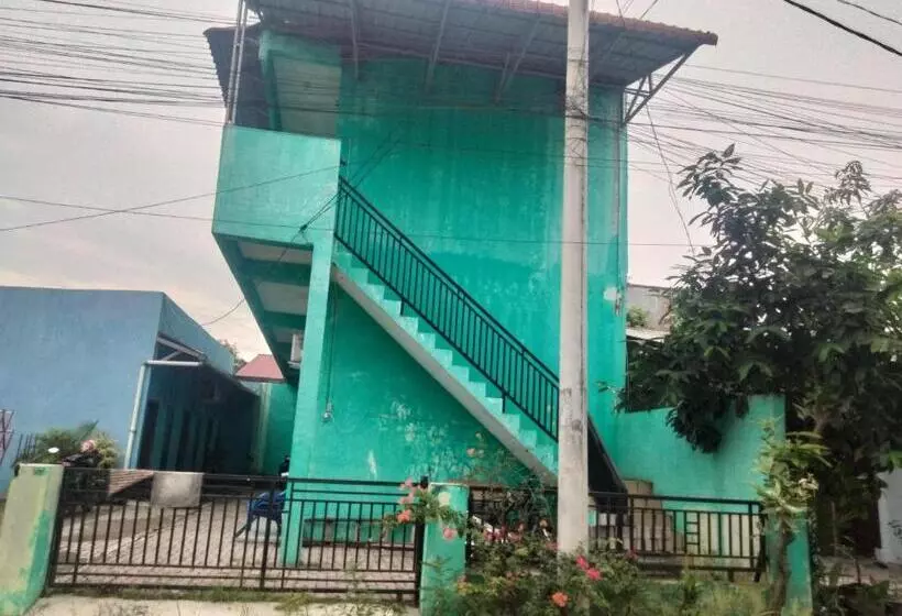 Hotelli Spot On 92839 Nany Asoka Syariah