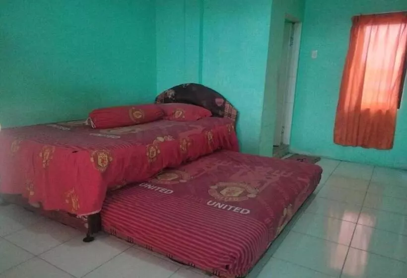 Hotelli Spot On 92839 Nany Asoka Syariah