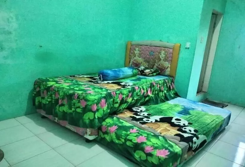 Hotelli Spot On 92839 Nany Asoka Syariah