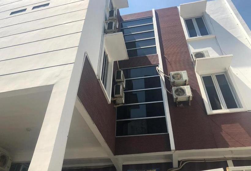 Hotel Oyo 1893 Omah Dharma