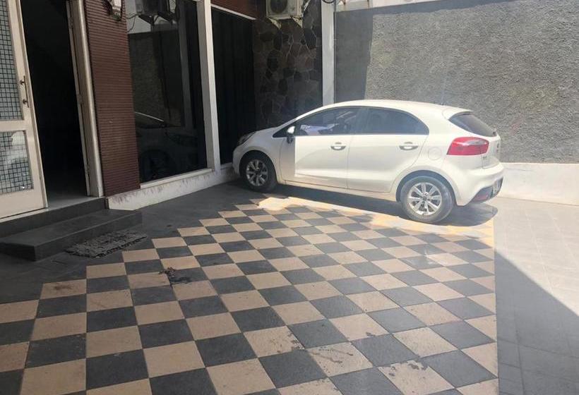 Hotel Oyo 1893 Omah Dharma