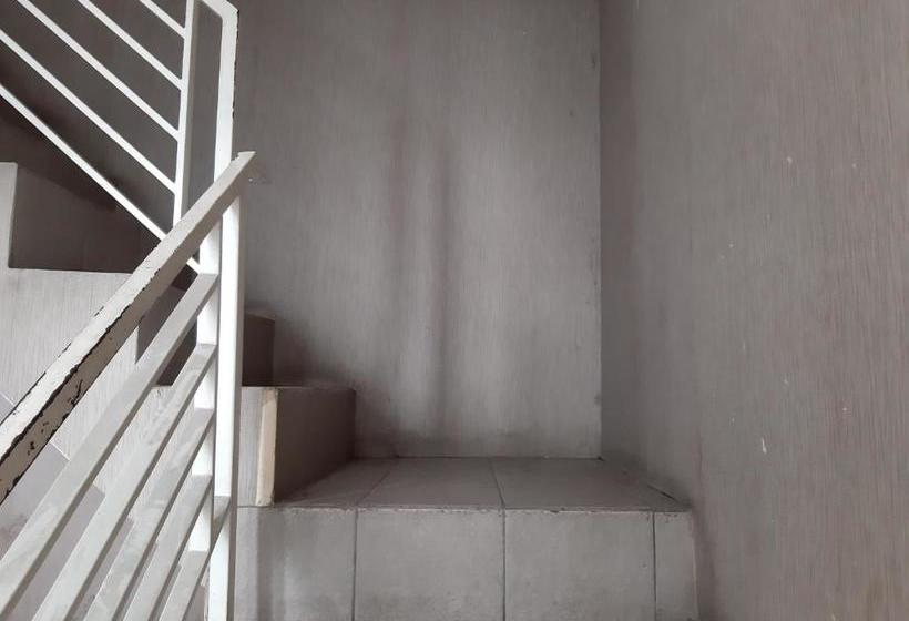 Hotel Oyo 1893 Omah Dharma