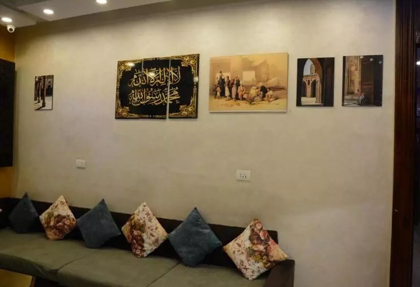 هتل The Location
