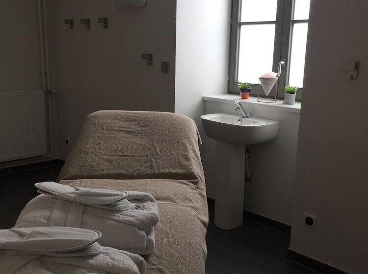 فندق Le Felicien