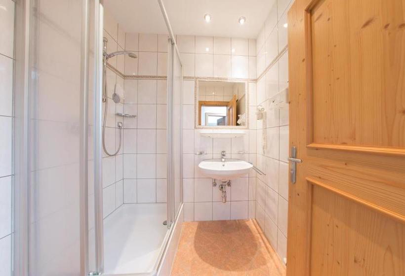 پانسیون Landhaus Zauser