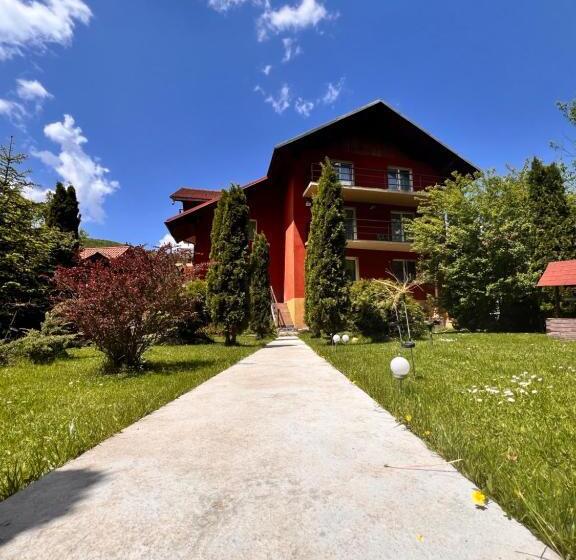 پانسیون Top Mountain