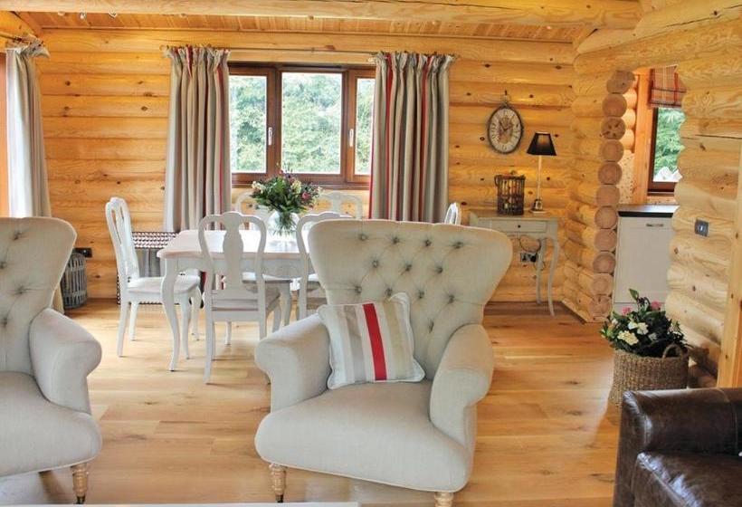 منتجع Blackwell Lodges