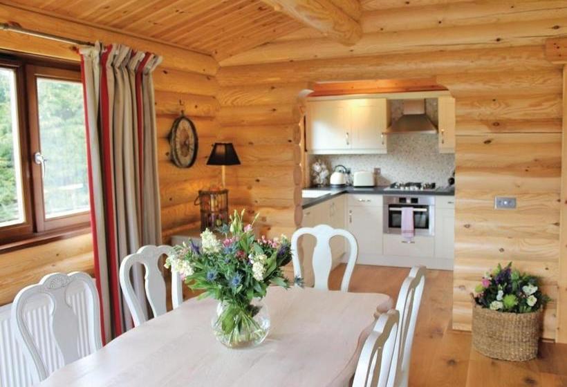 منتجع Blackwell Lodges