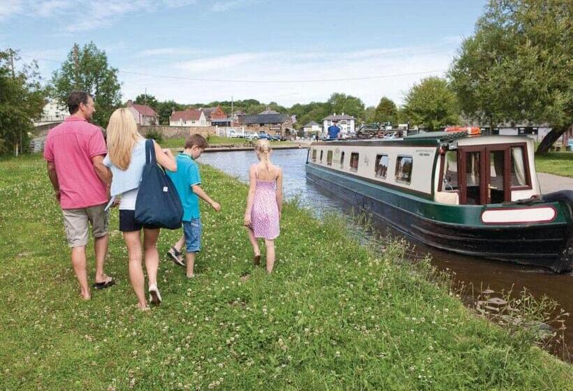 渡假胜地 Penvale Lakes Lodges