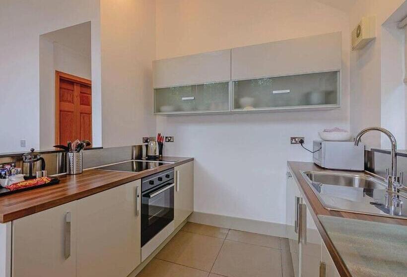 渡假胜地 Penvale Lakes Lodges