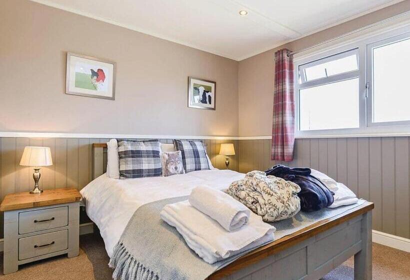 استراحتگاه Pickering Lodges