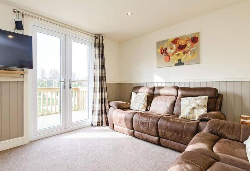 استراحتگاه Pickering Lodges