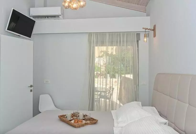 Aenaon Seaview Villa