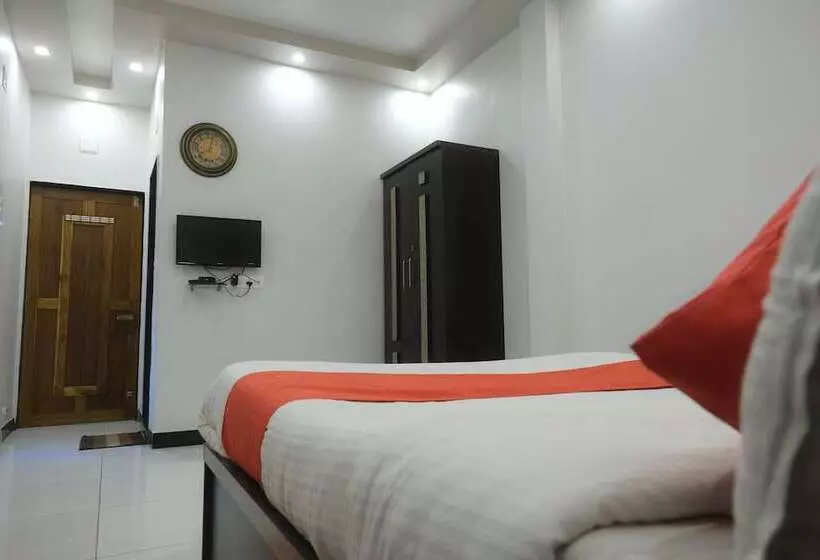 Hotelli Centre Point