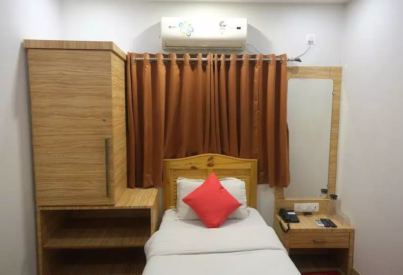 Hotelli Centre Point