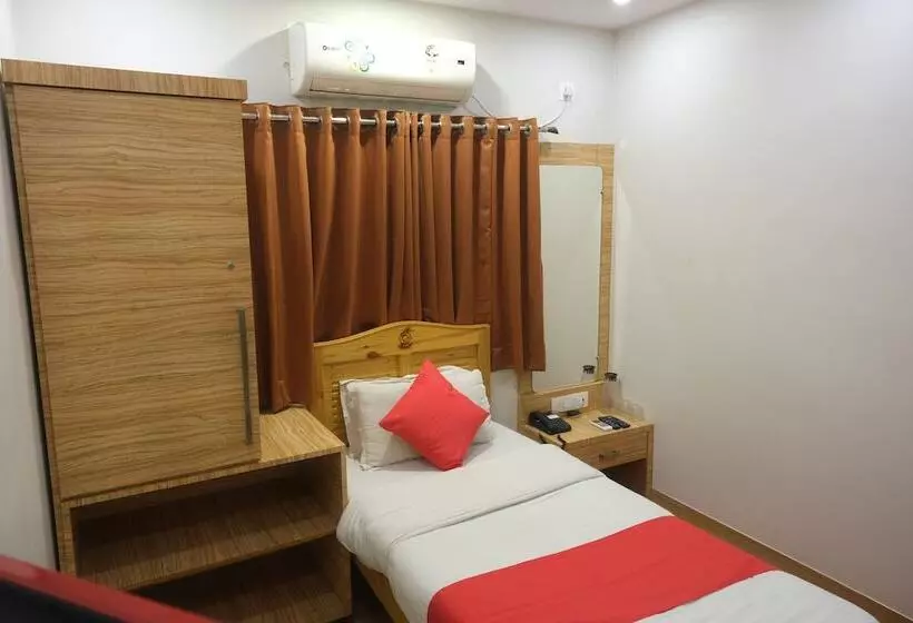 Hotelli Centre Point