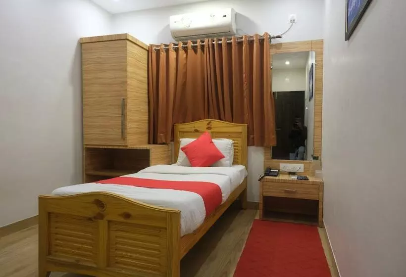 Hotelli Centre Point