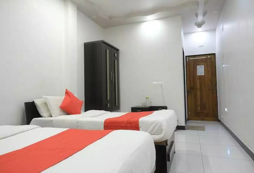 Hotelli Centre Point