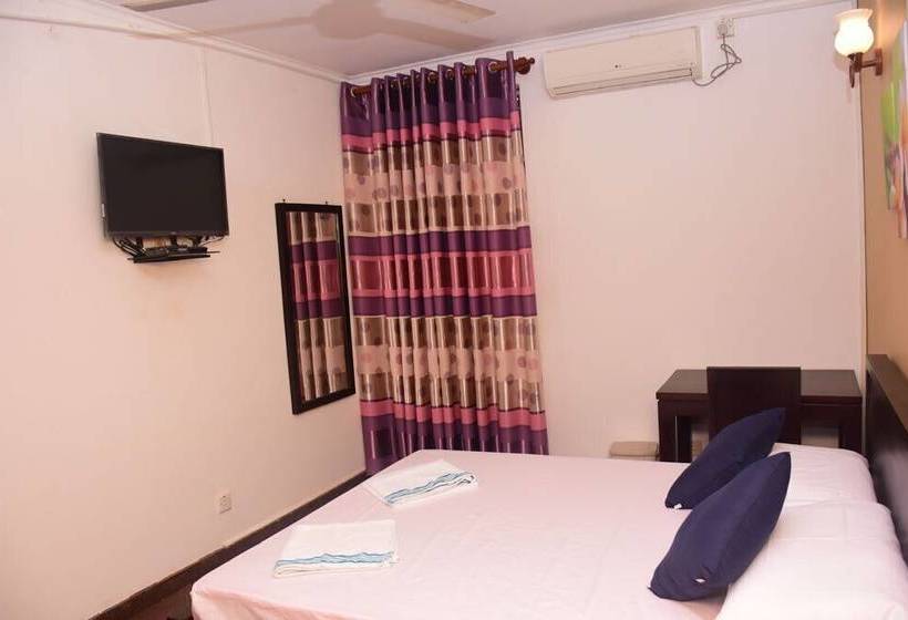 ホテル Lavendra Colombo