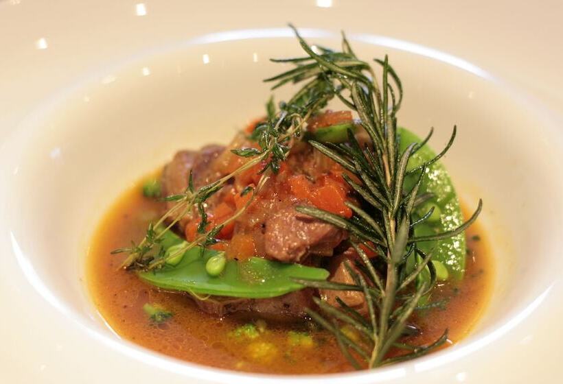 Отель Villa The Club Karuizawa