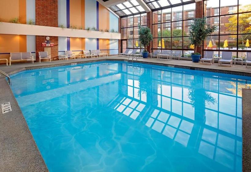 בית מלון כפרי Hartford Marriott Farmington