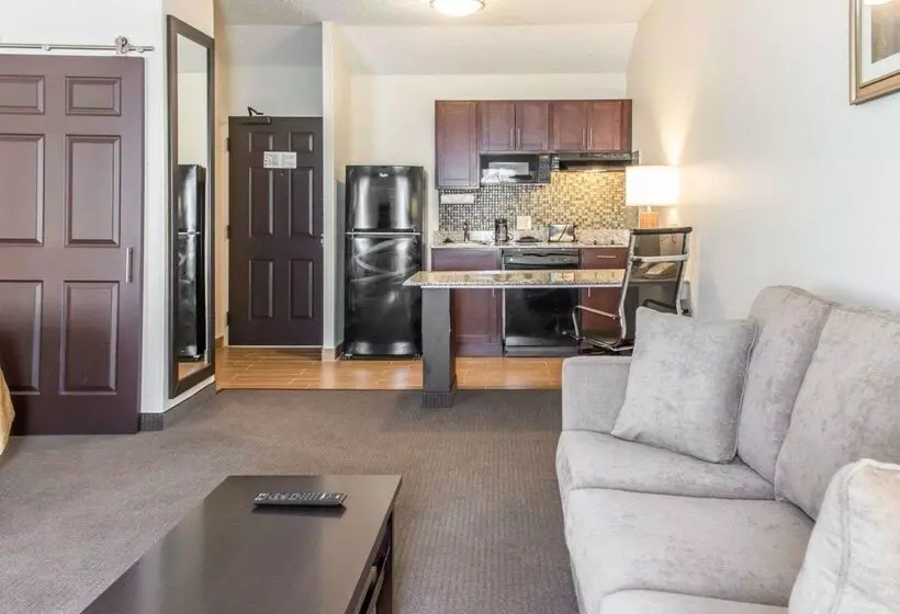 ホテル Mainstay Suites Pittsburgh Airport