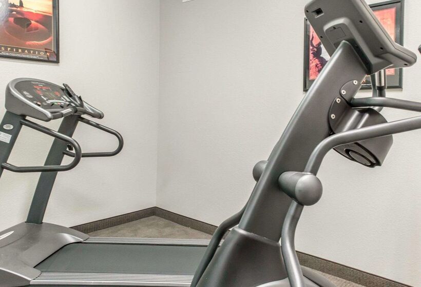 فندق Mainstay Suites Pittsburgh Airport