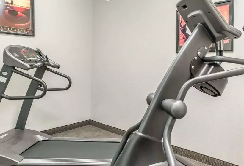 ホテル Mainstay Suites Pittsburgh Airport