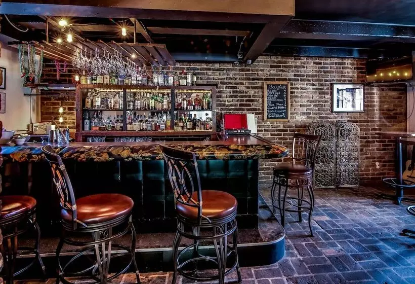 Отель Malaga Inn