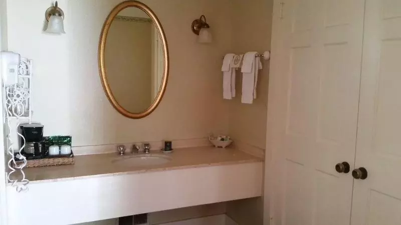 Mendocino Hotel & Garden