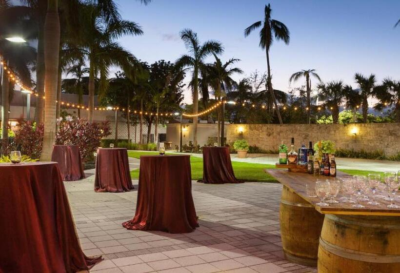 هتل Miami Airport Marriott