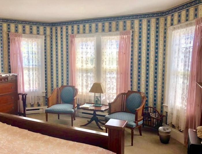 فندق Miss Molly's Inn