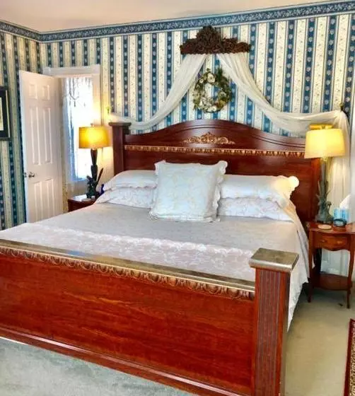 هتل Miss Molly's Inn